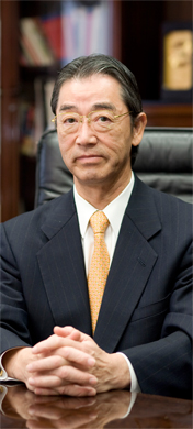 崇城大学　中山 峰男 学長
